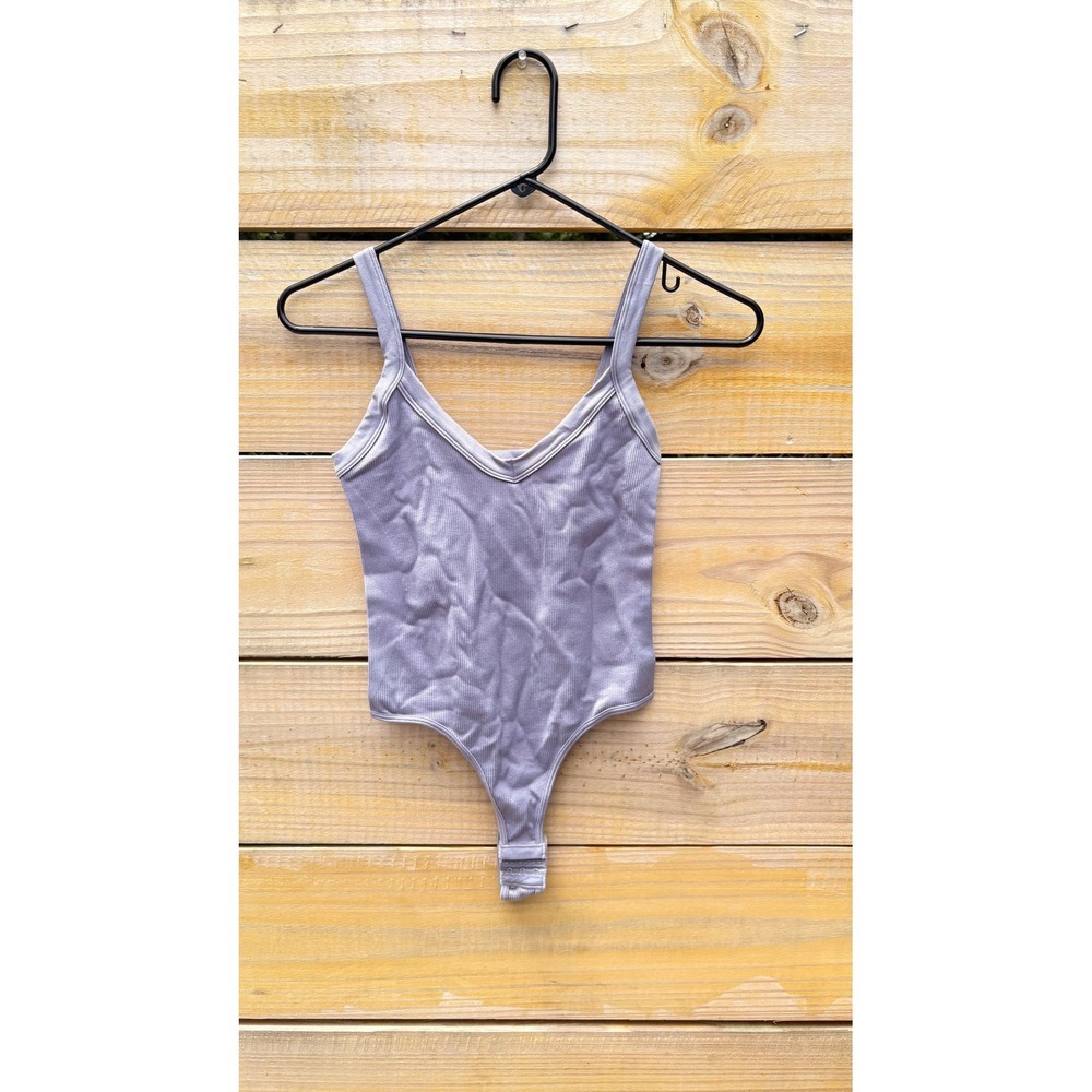 Dynamic Seamless Apparel Lavender Ribbed V-Neck Bodysuit Style 755 One Size